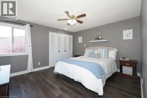 279 Sandowne Drive Waterloo ON N2K 2C1