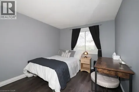279 Sandowne Drive Waterloo ON N2K 2C1