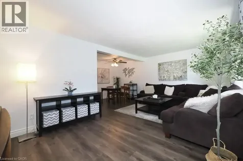 279 Sandowne Drive Waterloo ON N2K 2C1