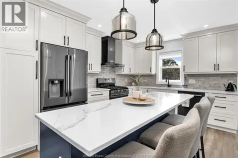 1353 Moy Avenue Windsor ON N8X 4S5