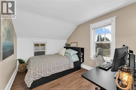 1353 Moy Avenue Windsor ON N8X 4S5