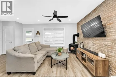 1353 Moy Avenue Windsor ON N8X 4S5