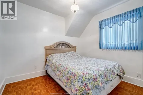 2279 Lillian Avenue Windsor ON N8X 4B1