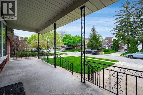 2279 Lillian Avenue Windsor ON N8X 4B1