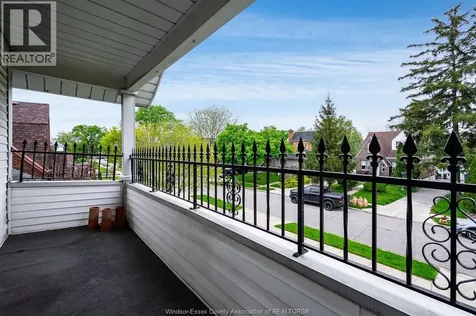 2279 Lillian Avenue Windsor ON N8X 4B1