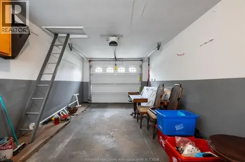 2279 Lillian Avenue Windsor ON N8X 4B1