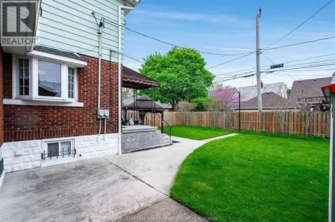 2279 Lillian Avenue Windsor ON N8X 4B1