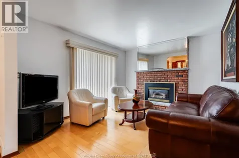 2279 Lillian Avenue Windsor ON N8X 4B1