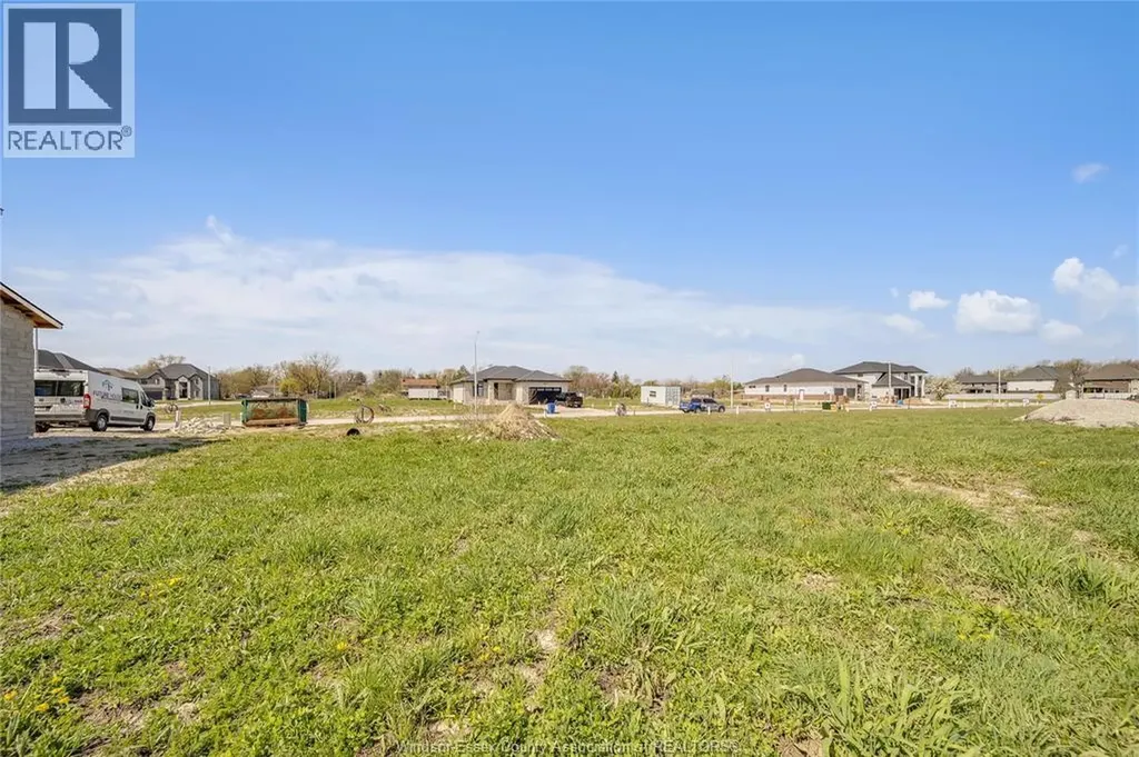 3662 Farrow Avenue Windsor ON N9E 0B3