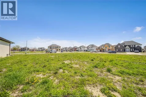 3662 Farrow Avenue Windsor ON N9E 0B3