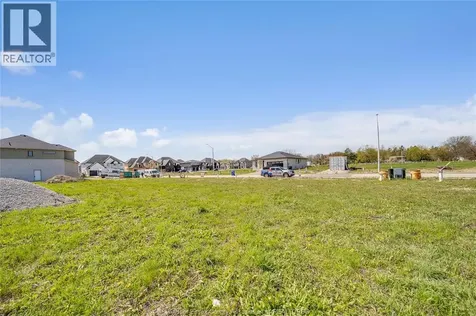 3662 Farrow Avenue Windsor ON N9E 0B3