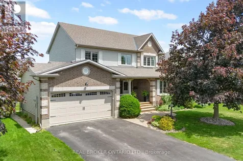 16 Forest Creek Drive Ottawa ON K2S 1L6
