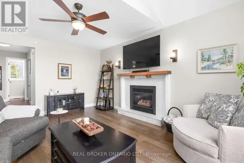 16 Forest Creek Drive Ottawa ON K2S 1L6