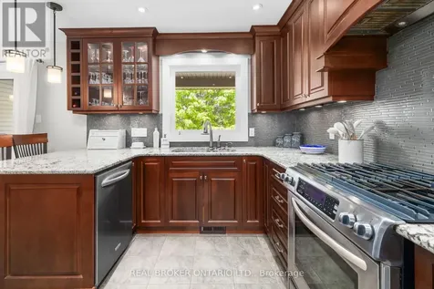 16 Forest Creek Drive Ottawa ON K2S 1L6