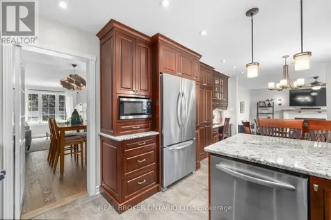 16 Forest Creek Drive Ottawa ON K2S 1L6