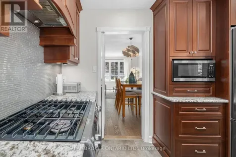 16 Forest Creek Drive Ottawa ON K2S 1L6