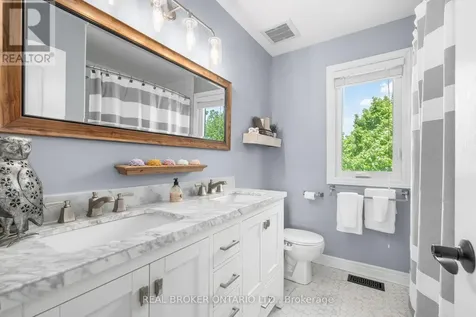 16 Forest Creek Drive Ottawa ON K2S 1L6