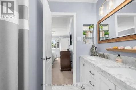16 Forest Creek Drive Ottawa ON K2S 1L6
