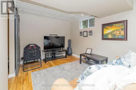 16 Forest Creek Drive Ottawa ON K2S 1L6
