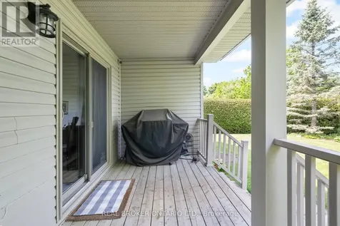 16 Forest Creek Drive Ottawa ON K2S 1L6