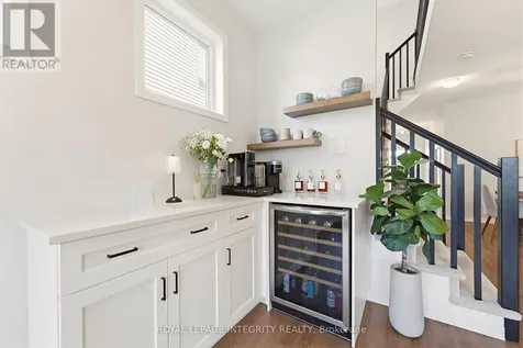 367 Cope Drive Ottawa ON K2V 0P7