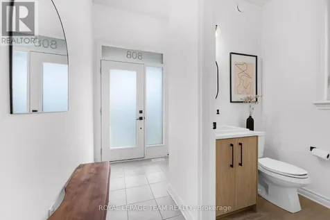 808 Chipping Circle Ottawa ON K4M 0E7