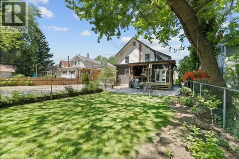 71 Pearl Street West Kingsville ON N9Y 1V5