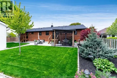 66 Shawnee Court Leamington ON N8H 5A9