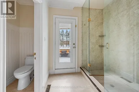 8 Elia Drive Whitchurch-stouffville ON L4A 7X5