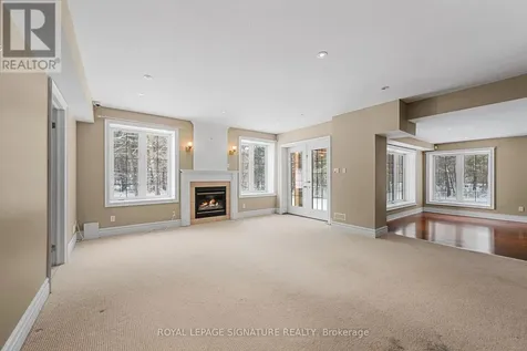 8 Elia Drive Whitchurch-stouffville ON L4A 7X5