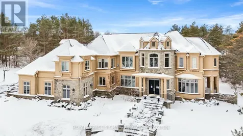8 Elia Drive Whitchurch-stouffville ON L4A 7X5