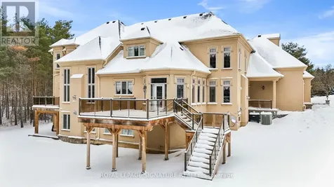 8 Elia Drive Whitchurch-stouffville ON L4A 7X5