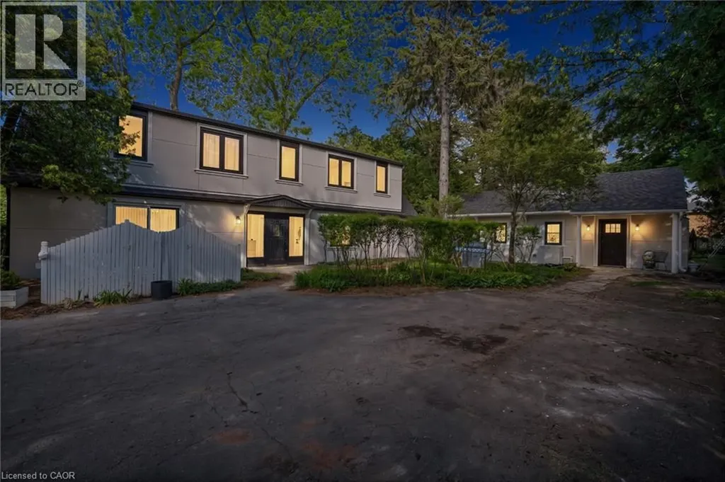 1182 Linbrook Road Oakville ON L6J 2L4