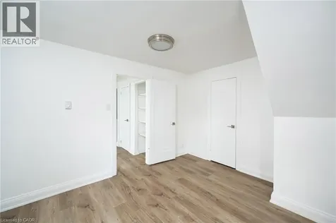 1182 Linbrook Road Oakville ON L6J 2L4