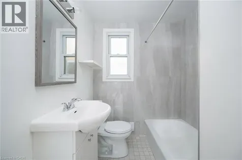 1182 Linbrook Road Oakville ON L6J 2L4