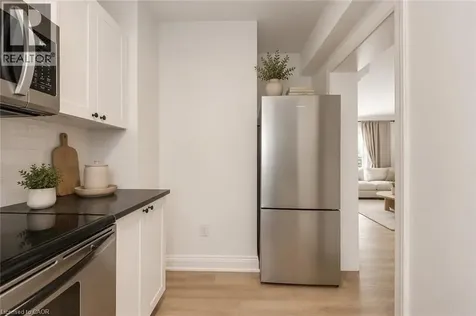 1182 Linbrook Road Oakville ON L6J 2L4