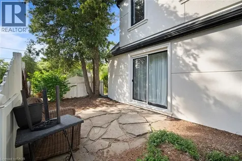 1182 Linbrook Road Oakville ON L6J 2L4