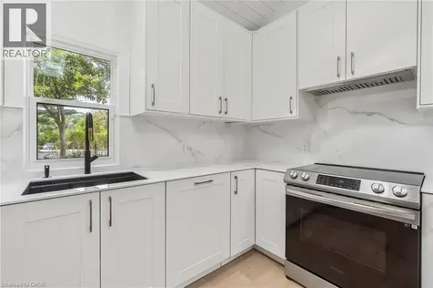 1182 Linbrook Road Oakville ON L6J 2L4