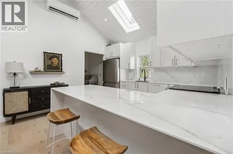 1182 Linbrook Road Oakville ON L6J 2L4