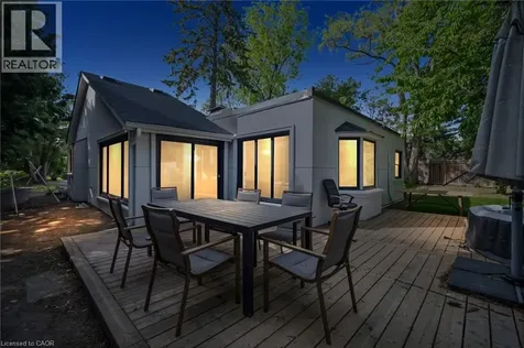 1182 Linbrook Road Oakville ON L6J 2L4