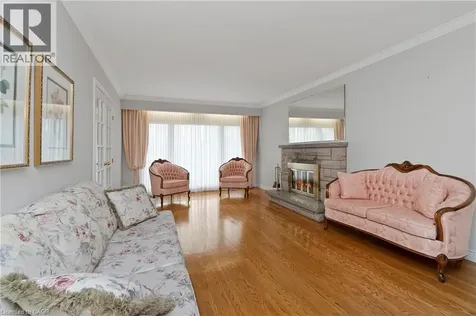 36 Buckingham Drive Hamilton ON L9C 2G5