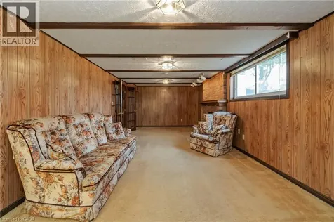 36 Buckingham Drive Hamilton ON L9C 2G5