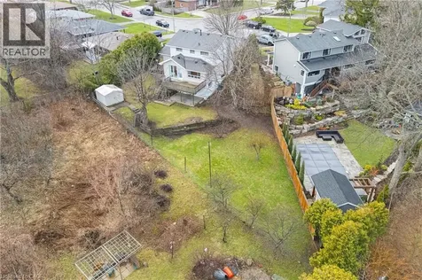 36 Buckingham Drive Hamilton ON L9C 2G5