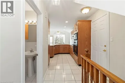 36 Buckingham Drive Hamilton ON L9C 2G5