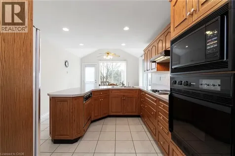 36 Buckingham Drive Hamilton ON L9C 2G5