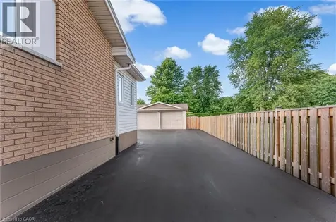 9924 Dickenson Road West Hamilton ON L0R 1W0