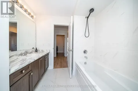 41 Union Boulevard Wasaga Beach ON L9Z 0M6