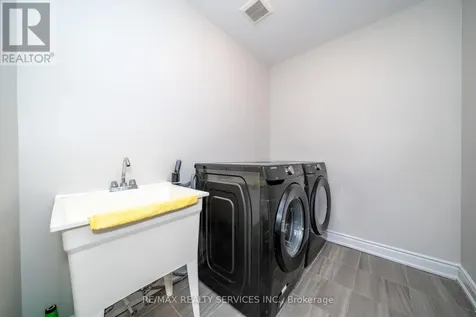 41 Union Boulevard Wasaga Beach ON L9Z 0M6