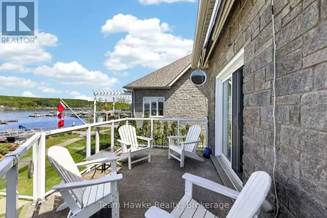 2 Beck Boulevard Penetanguishene ON L9M 2J4