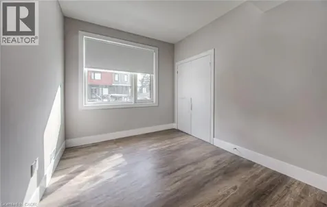 54 Bridge Street West Kitchener ON N2K 0G4